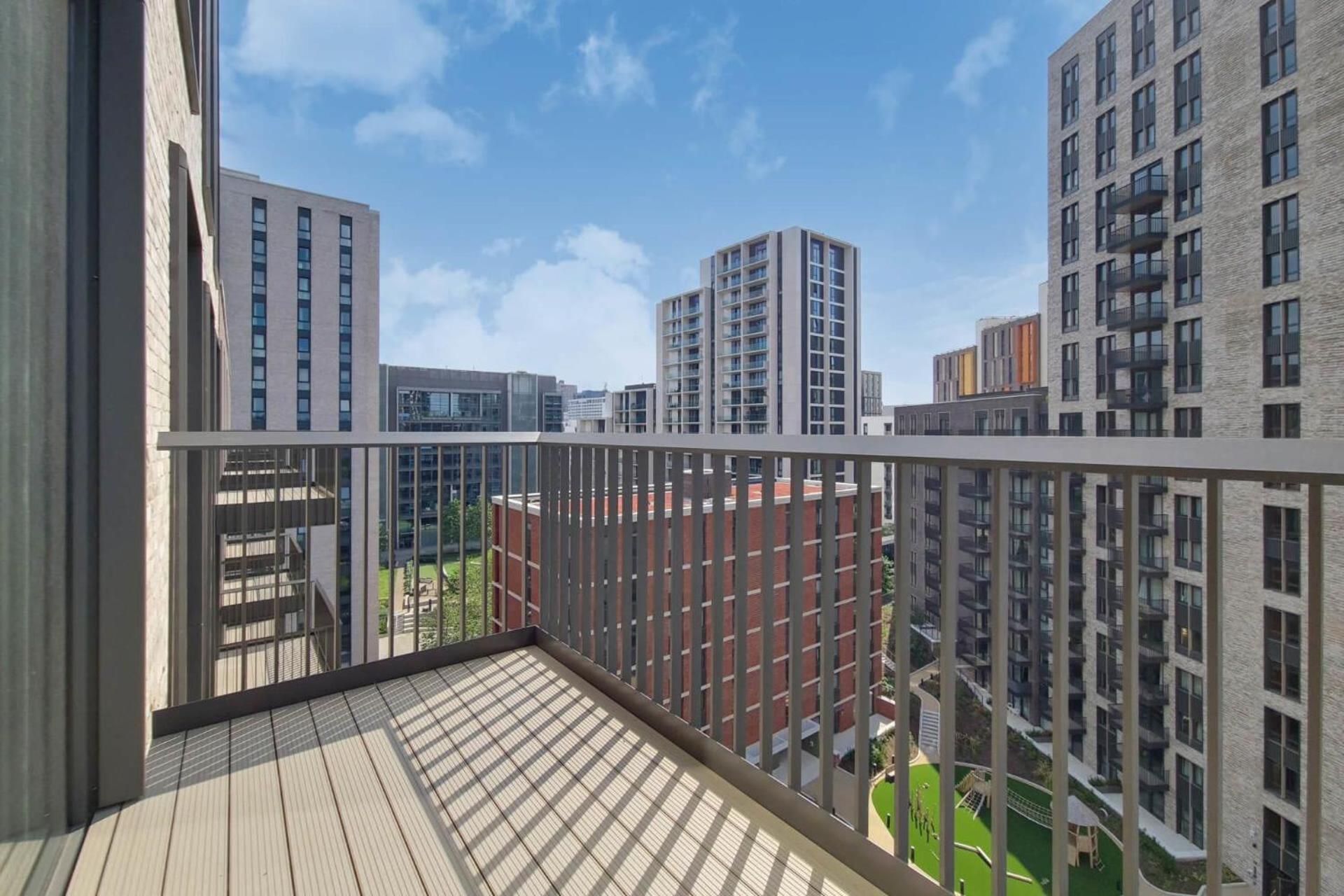 Botanical-Inspired Apartments At Repton Gardens Right In The Heart Of Wembley Park London Exterior foto